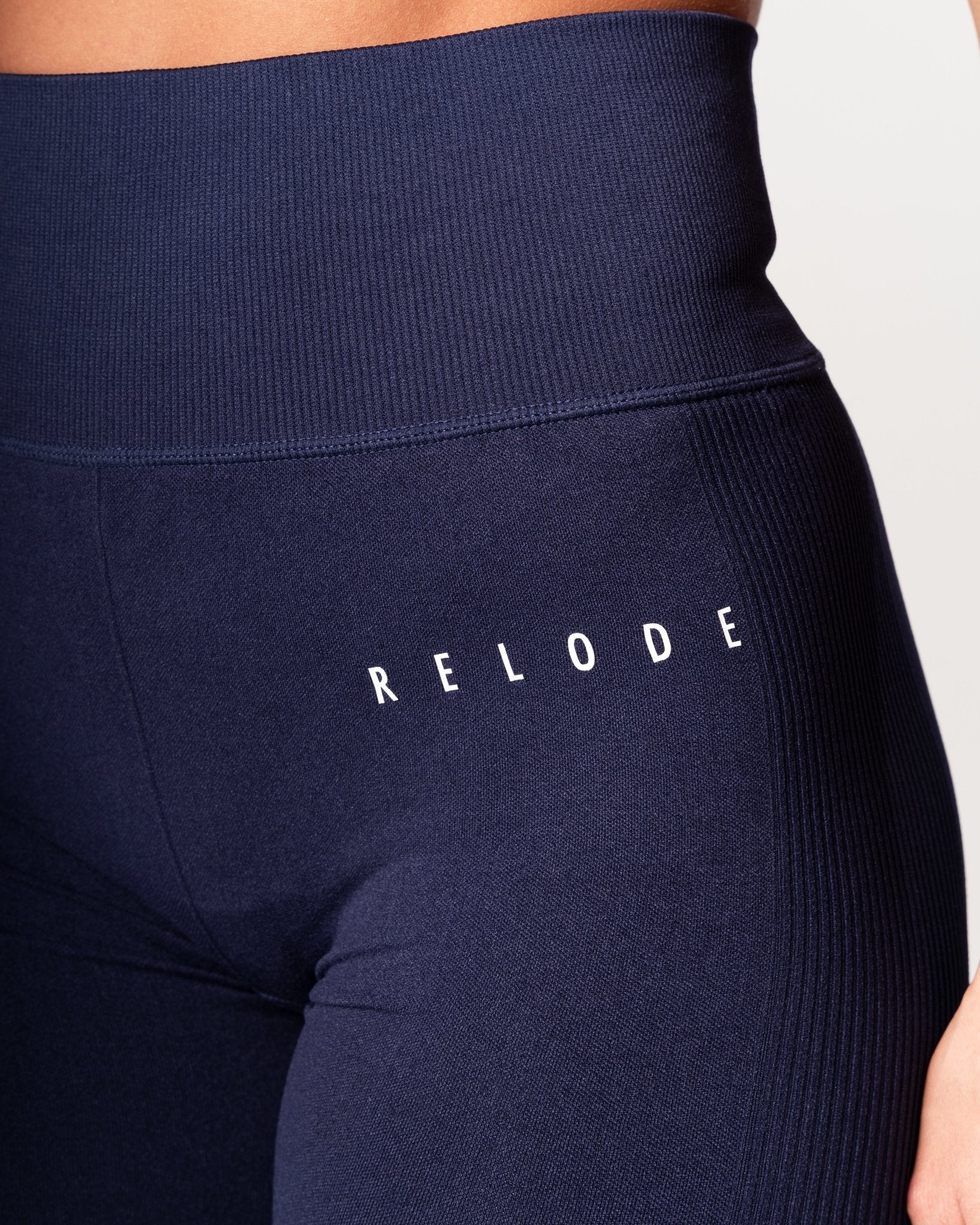 RELODE Slipstream Seamless Tights/Träningstights - Marinblå