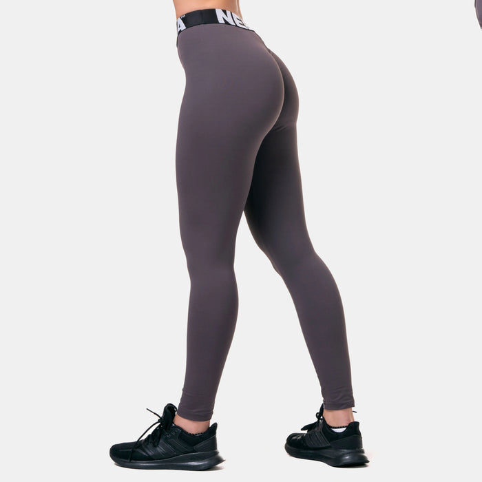 NEBBIA Squat HERO Scrunch Butt leggings/Träningstights, marron
